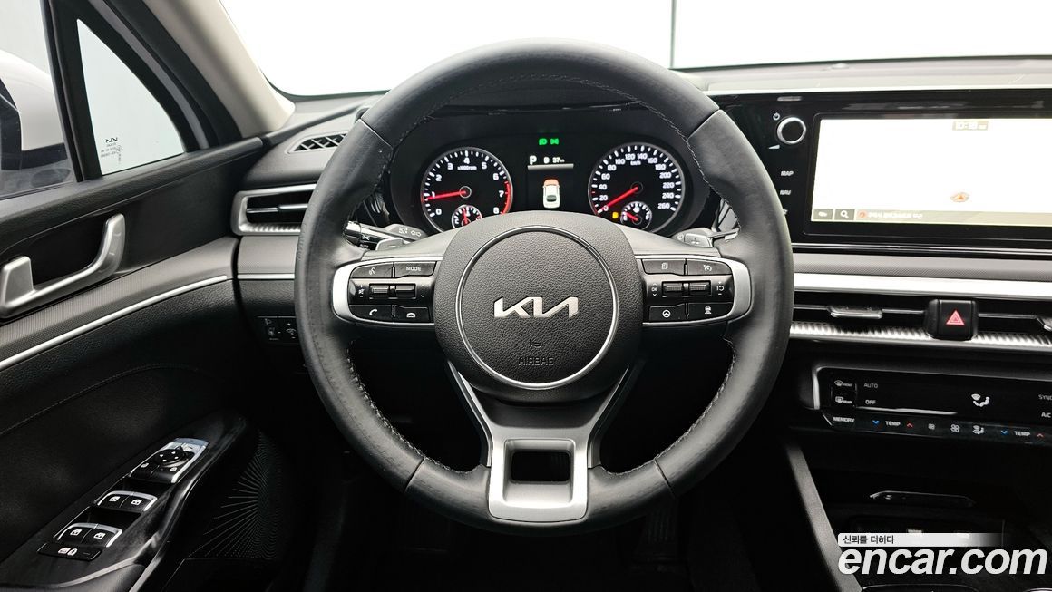 Kia K5 2023