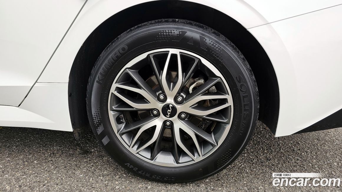 Kia K5 2023