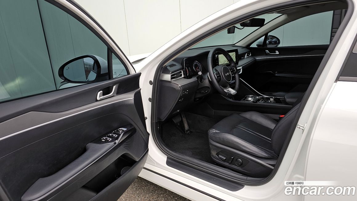 Kia K5 2023
