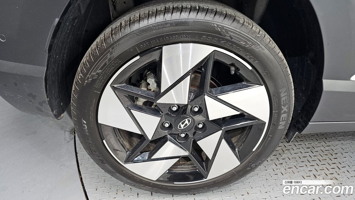 Hyundai Kona 2025