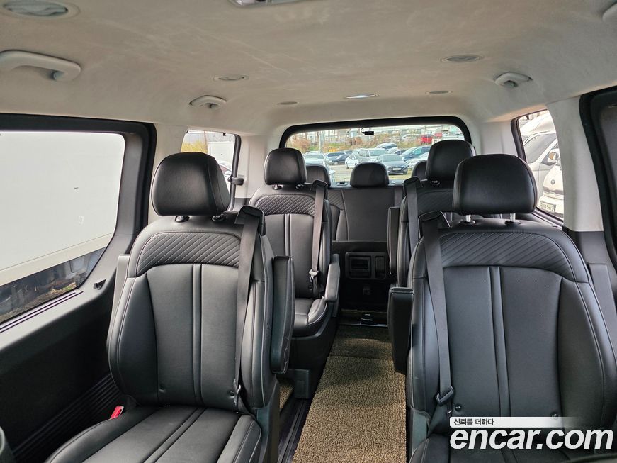 Hyundai Staria 2022