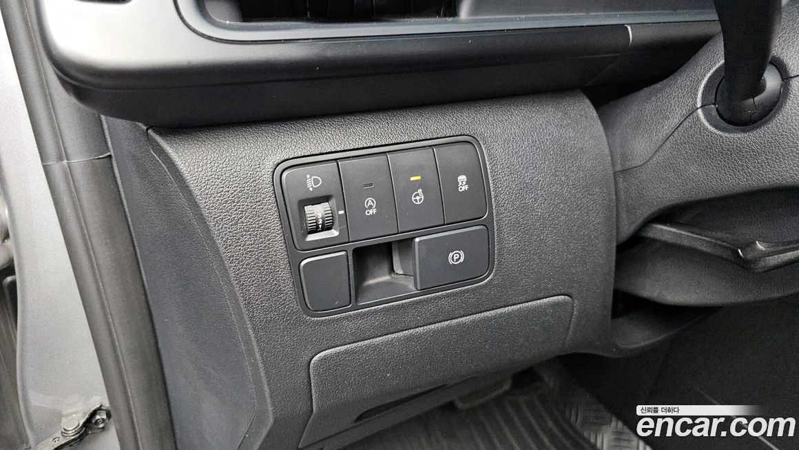 Hyundai Staria 2023