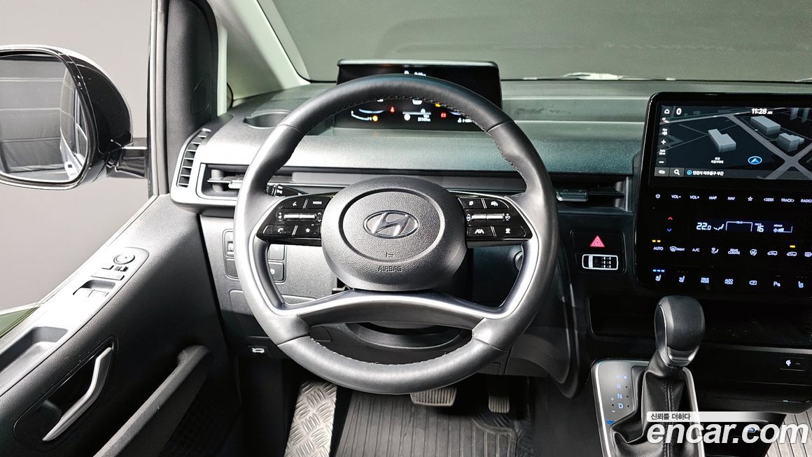 Hyundai Staria 2023
