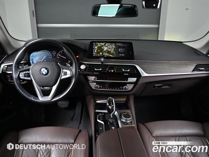 BMW 5-Series 2019
