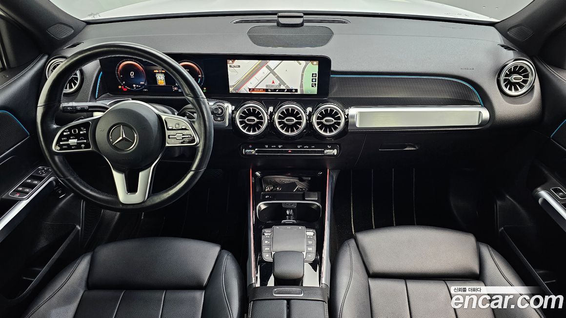 Mercedes-Benz GLB-Class 2021