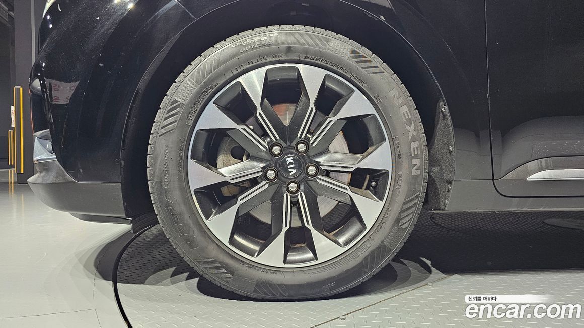 Kia Canival 2021