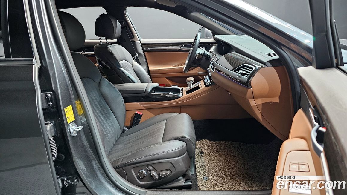 Genesis G90 2021