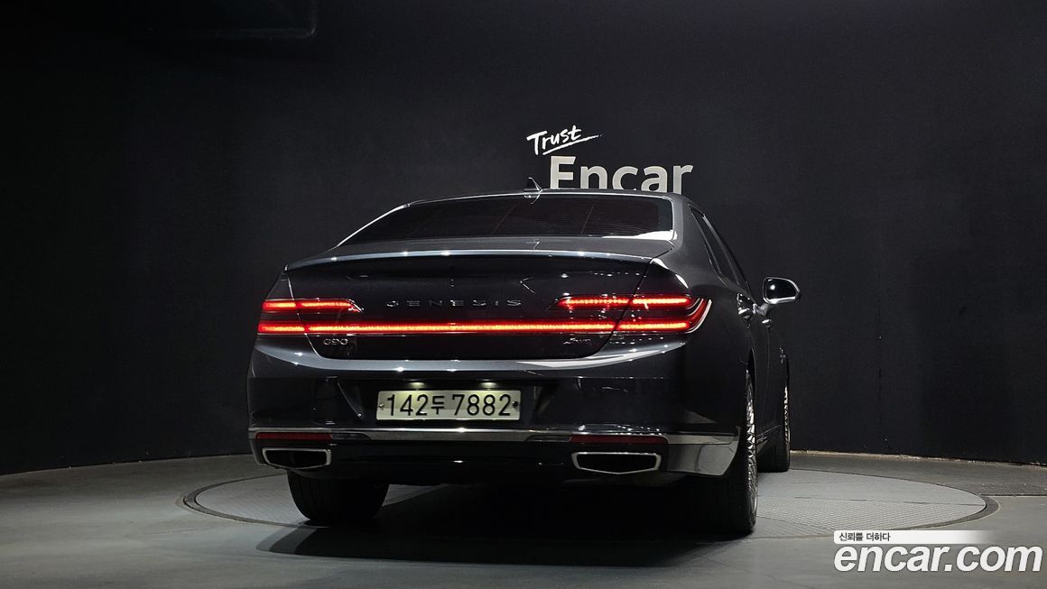 Genesis G90 2021