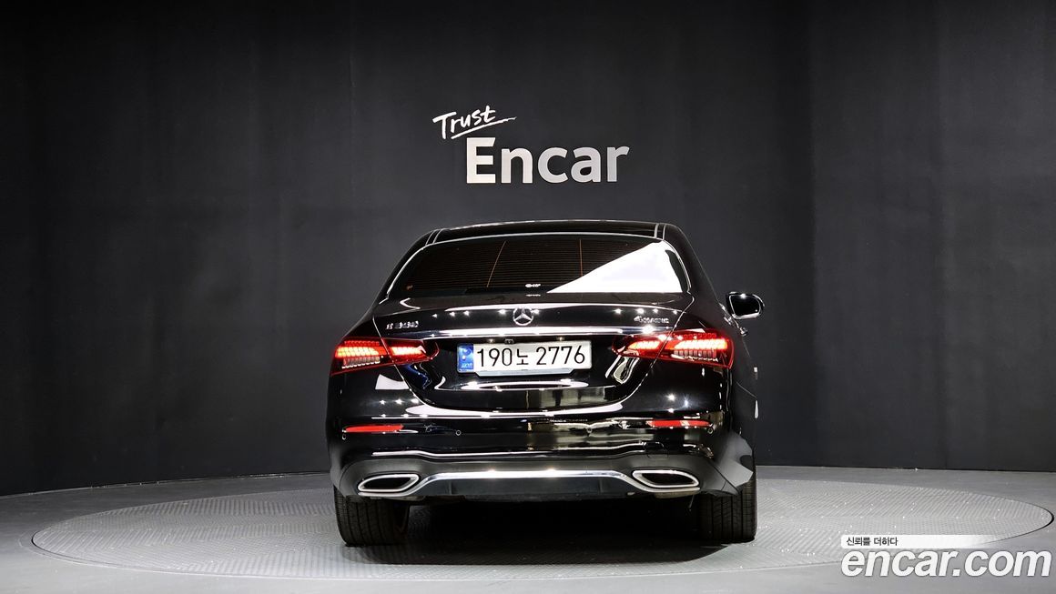 Mercedes-Benz E-Class 2021