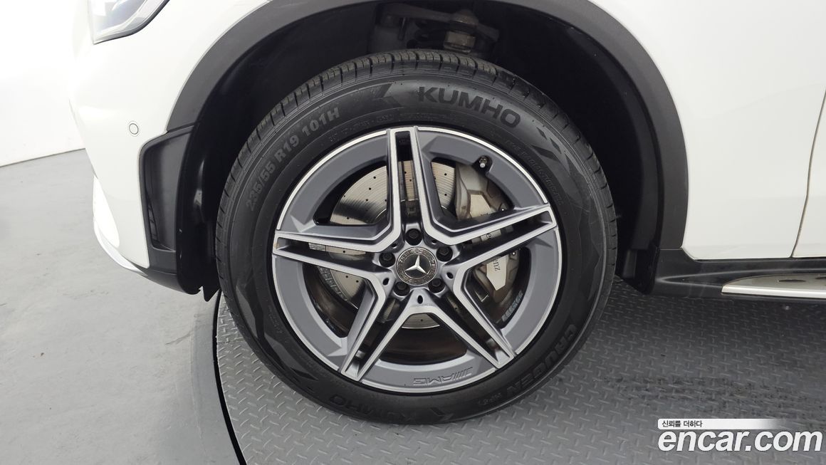 Mercedes-Benz GLC-Class 2022