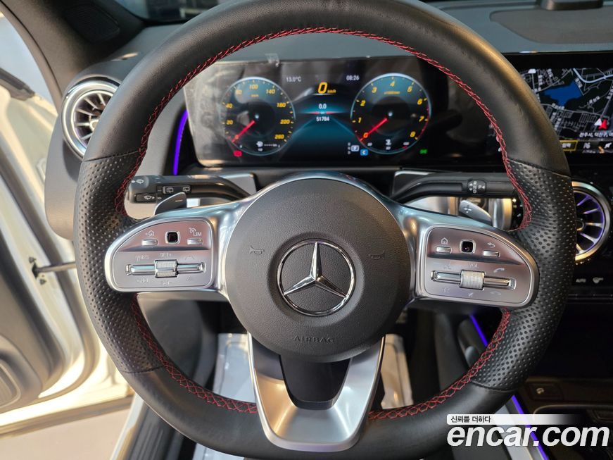 Mercedes-Benz GLB-Class 2022