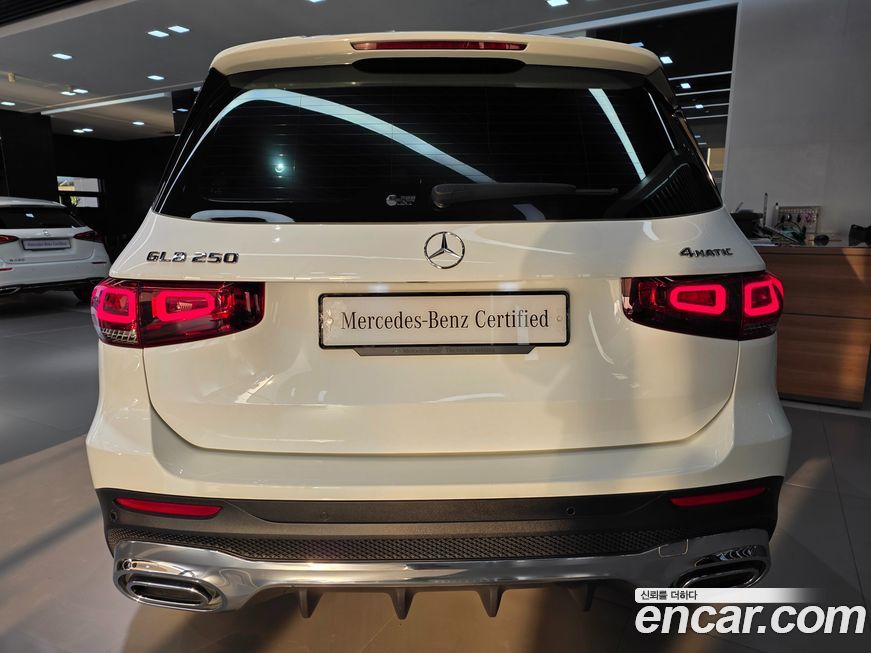 Mercedes-Benz GLB-Class 2022