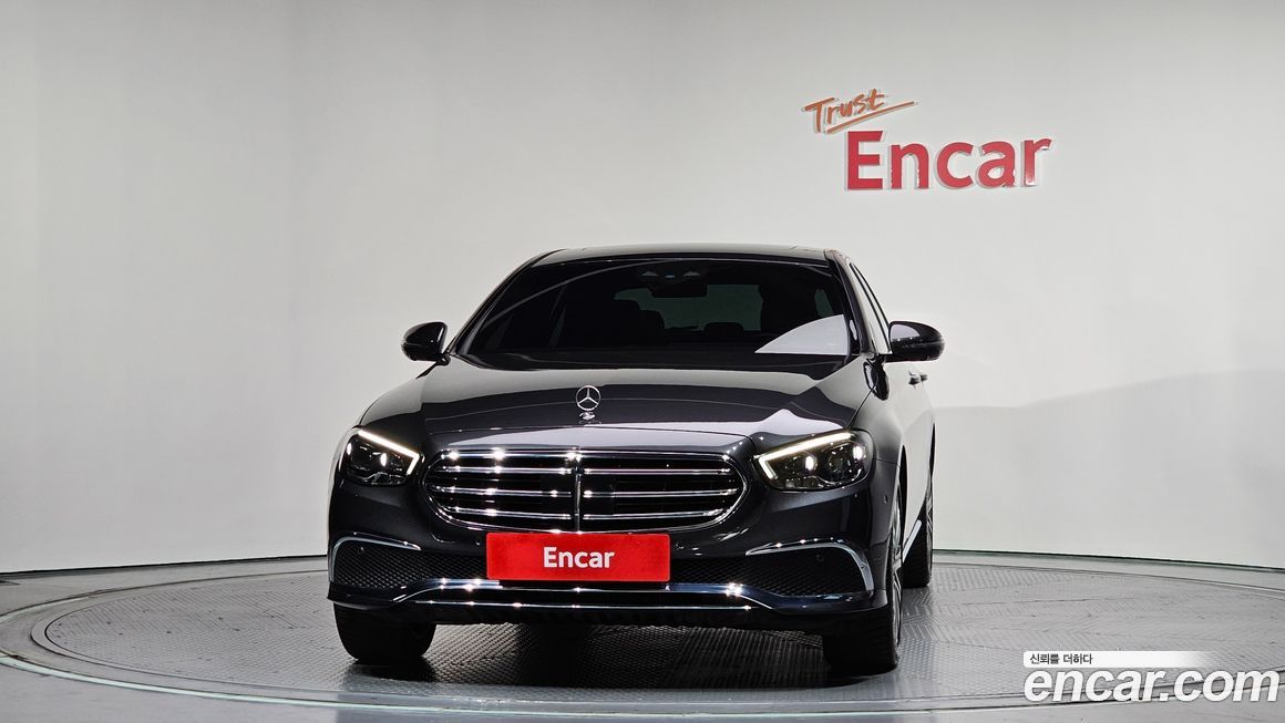 Mercedes-Benz E-Class 2023