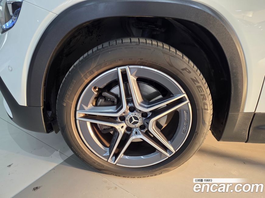 Mercedes-Benz GLB-Class 2022