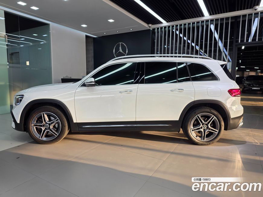 Mercedes-Benz GLB-Class 2022