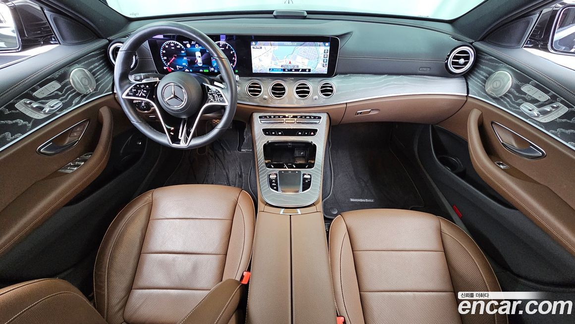 Mercedes-Benz E-Class 2023