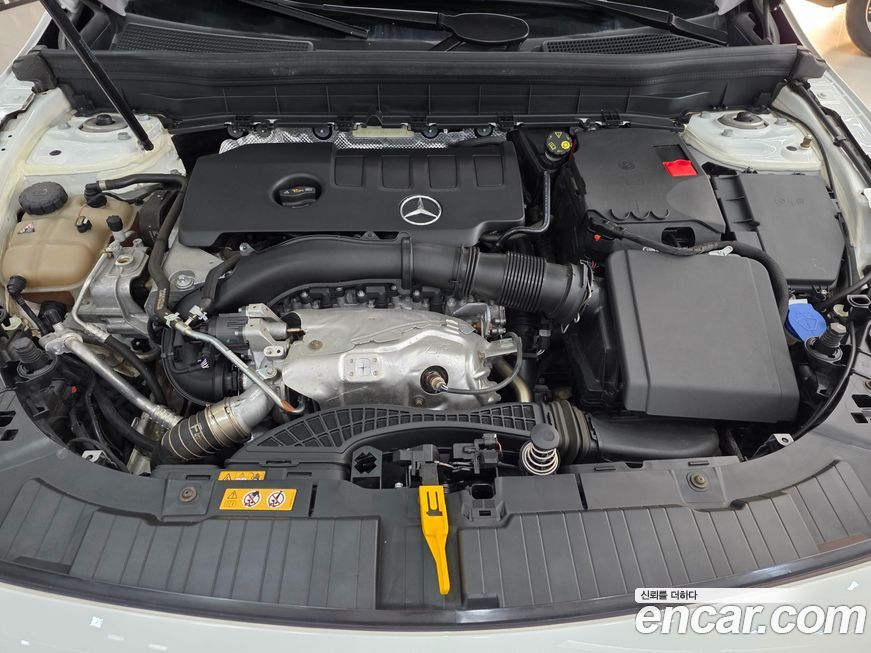 Mercedes-Benz GLB-Class 2022