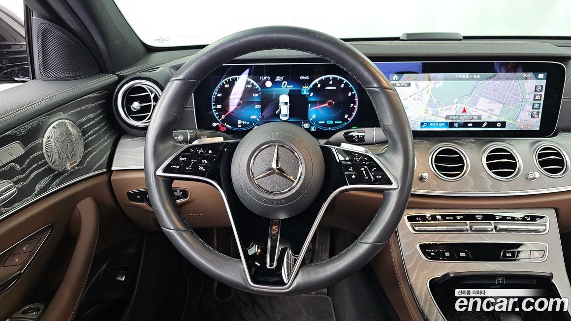 Mercedes-Benz E-Class 2023