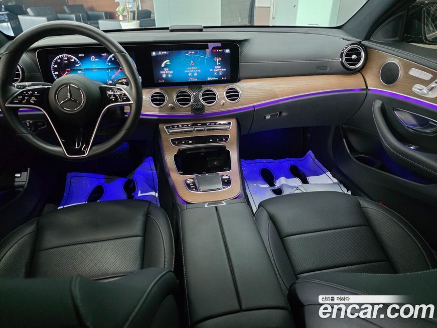 Mercedes-Benz E-Class 2021