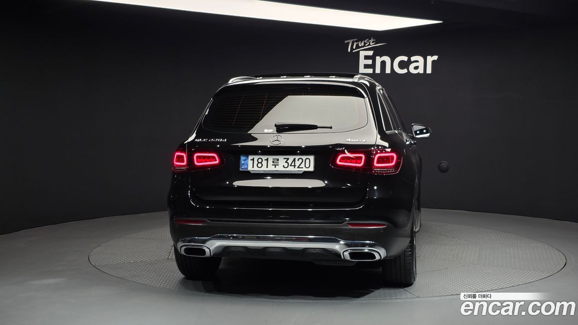 Mercedes-Benz GLC-Class 2021