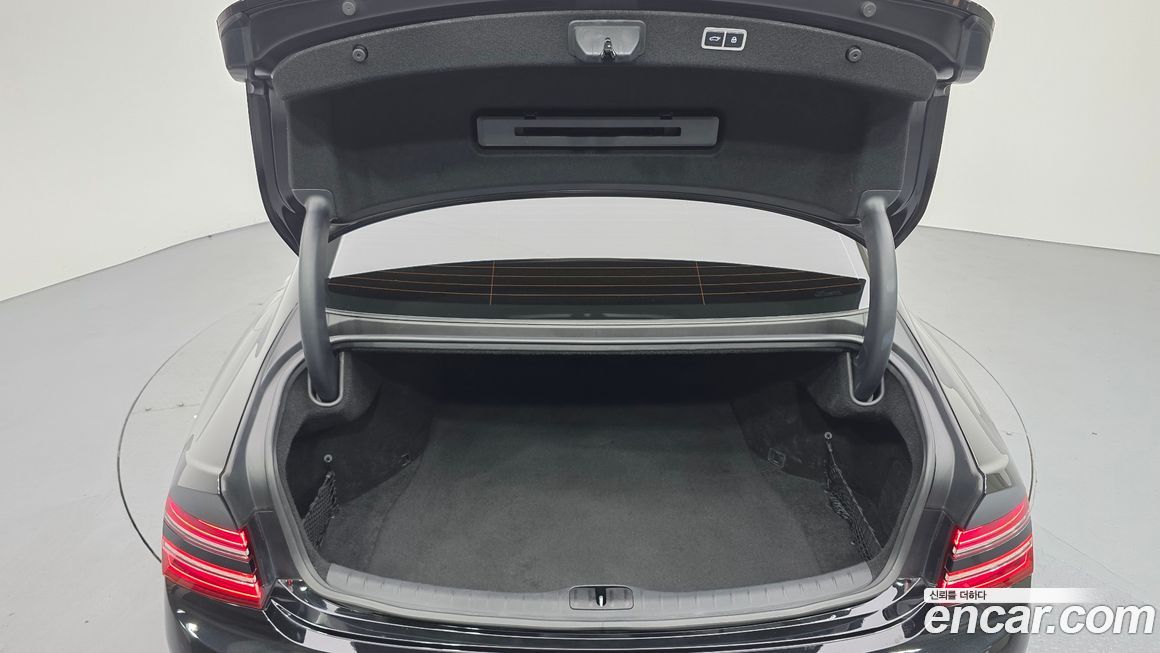 Genesis G80 2023