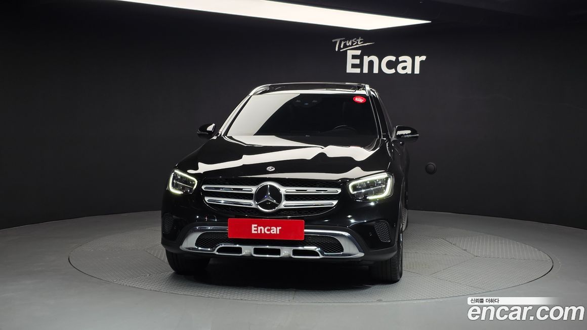 Mercedes-Benz GLC-Class 2021