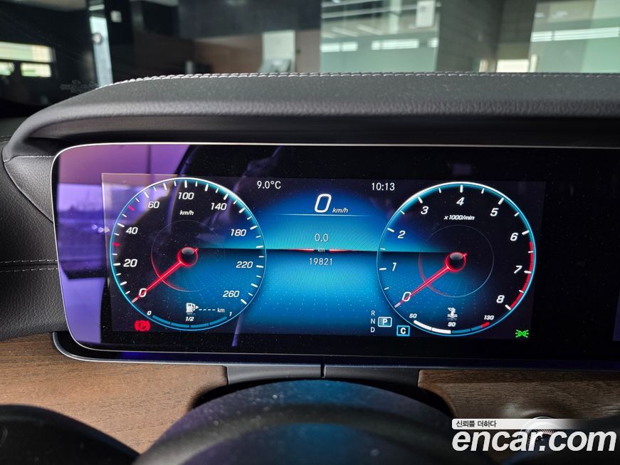 Mercedes-Benz E-Class 2021