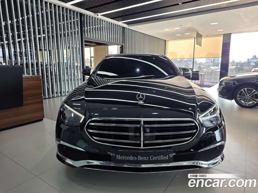 Mercedes-Benz E-Class 2021