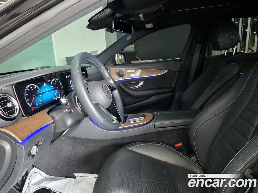 Mercedes-Benz E-Class 2021