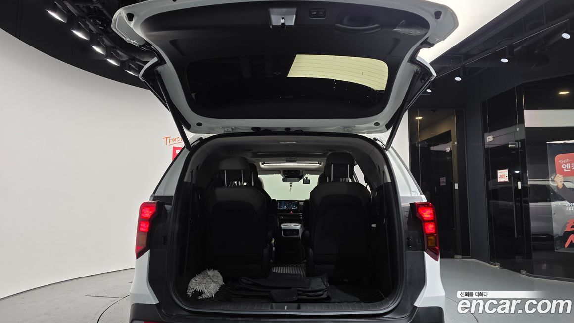 Kia Canival 2025