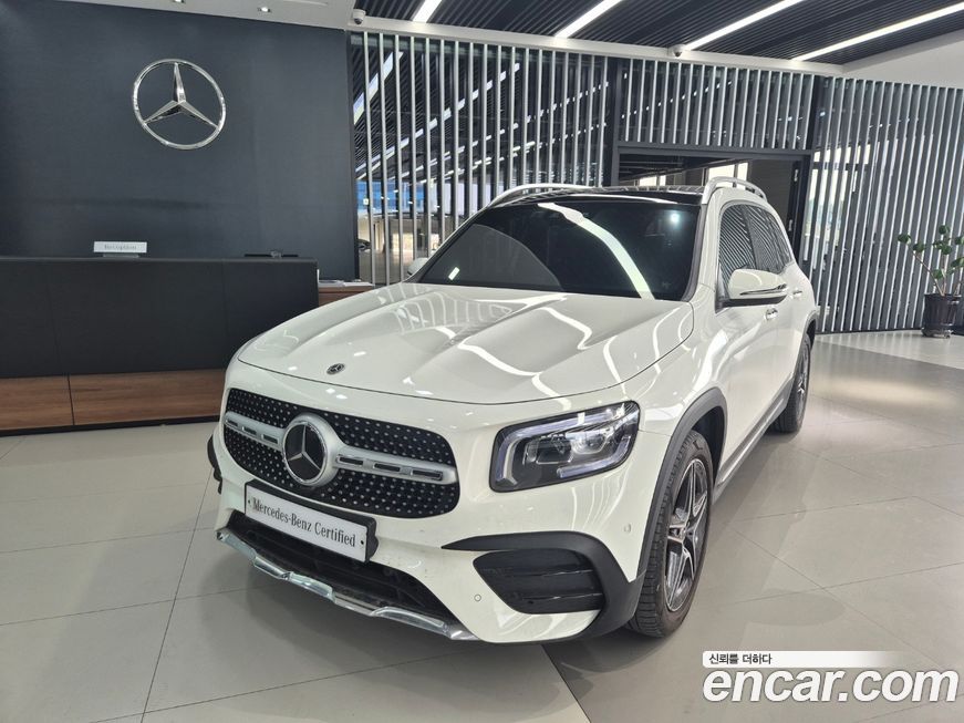 Mercedes-Benz GLB-Class 2023