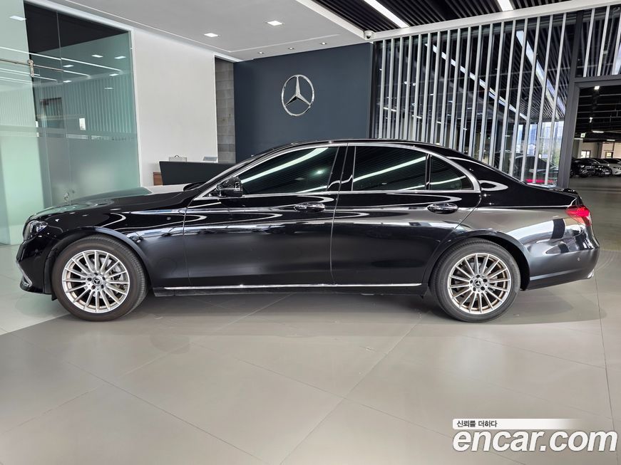 Mercedes-Benz E-Class 2021
