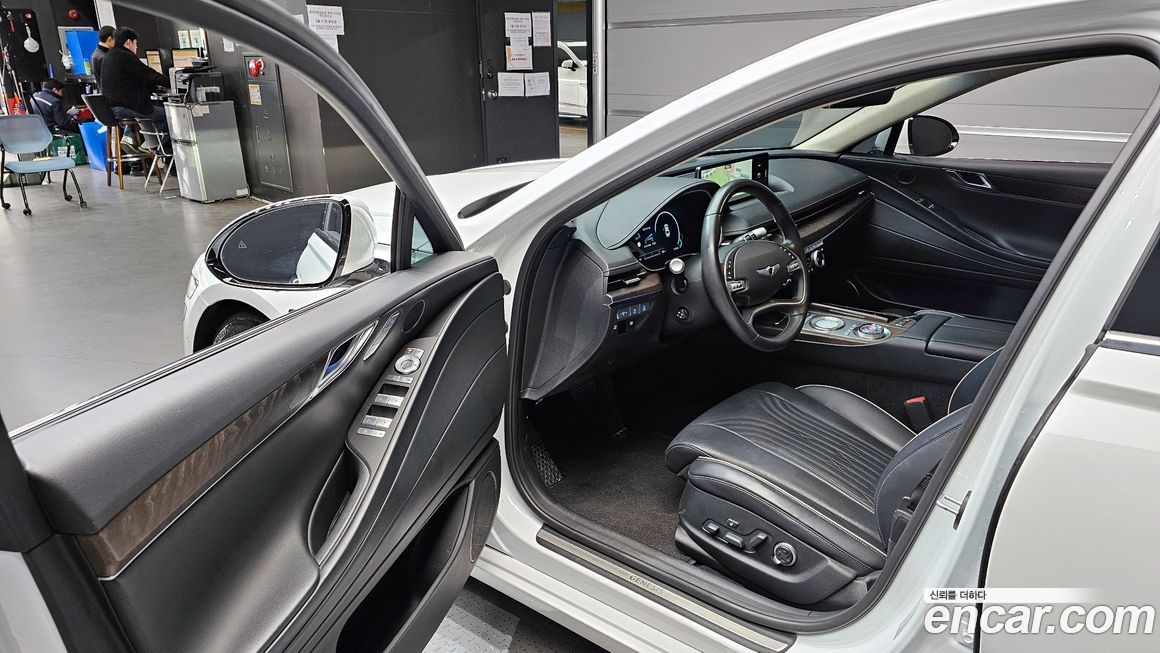 Genesis G80 2022