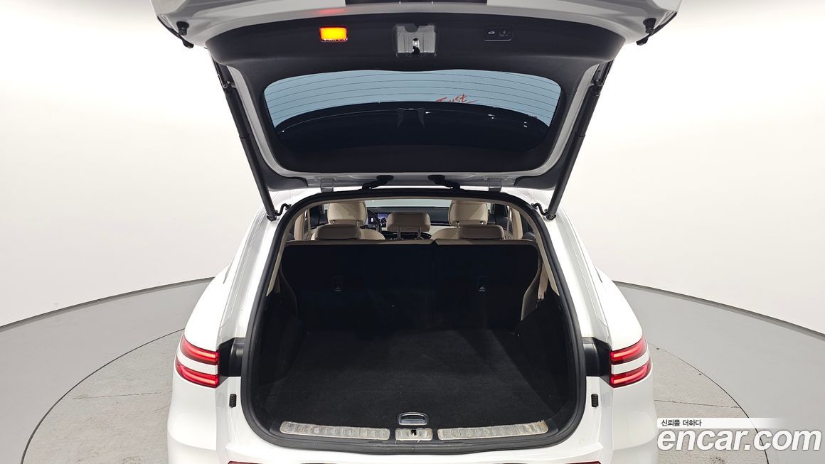 Genesis GV70 2025
