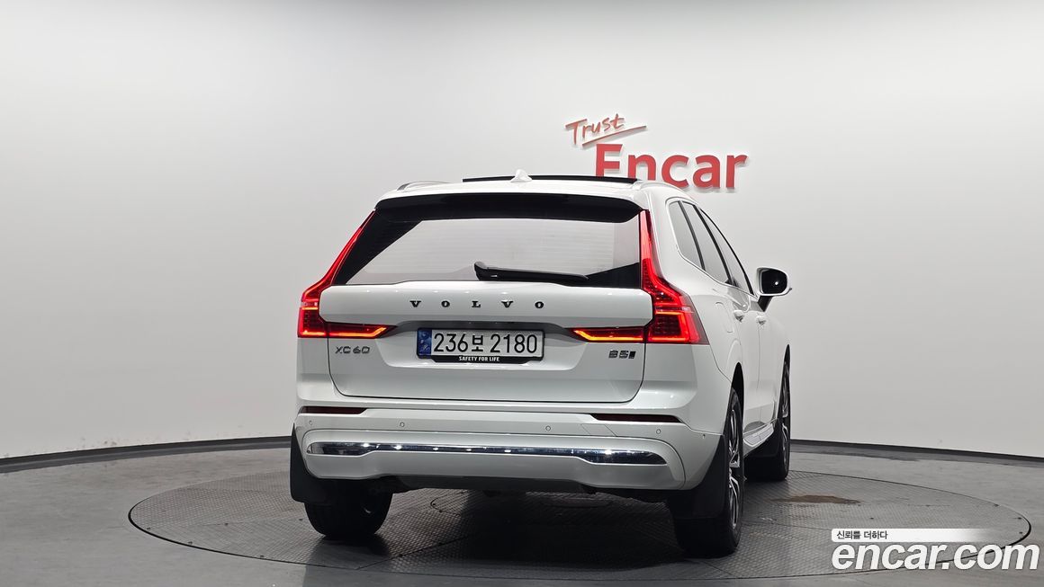Volvo XC60 2024