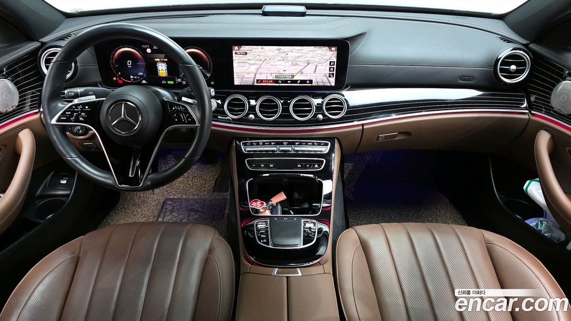 Mercedes-Benz E-Class 2021