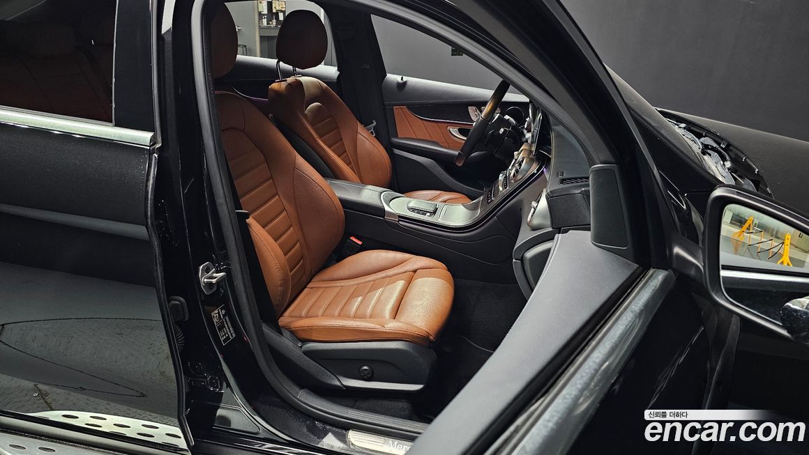 Mercedes-Benz GLC-Class 2022