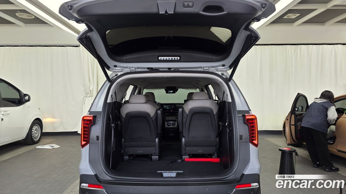 Kia Canival 2025