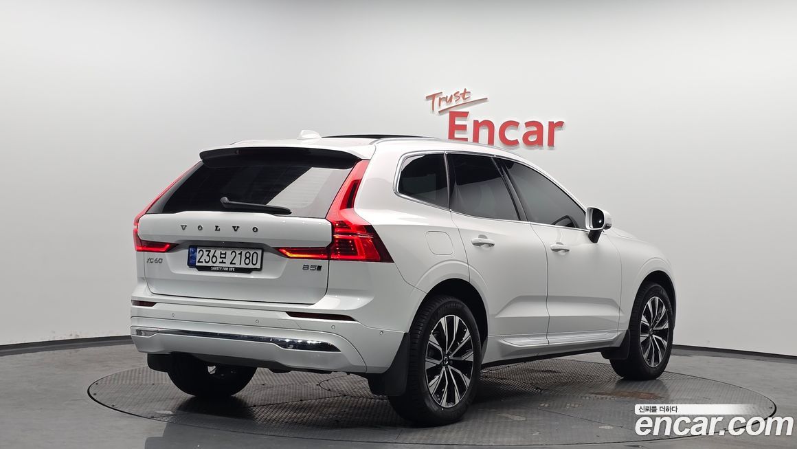 Volvo XC60 2024