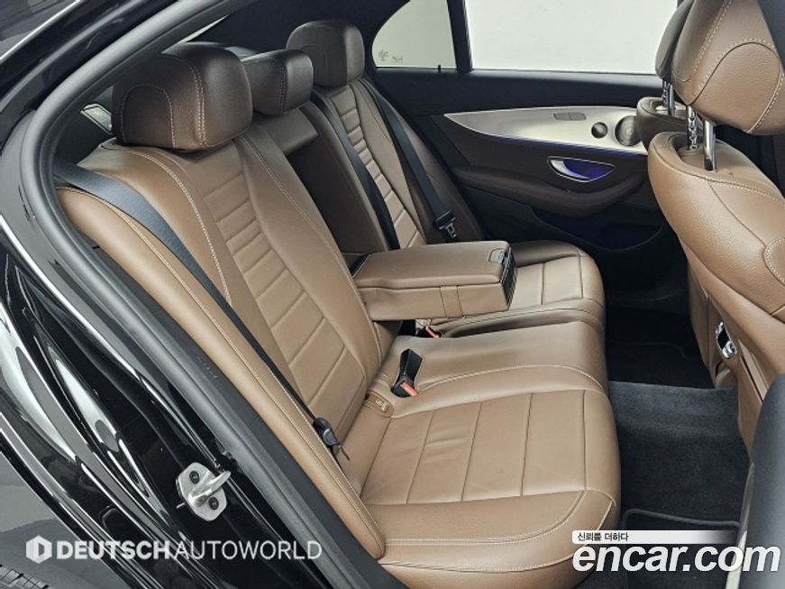 Mercedes-Benz E-Class 2021