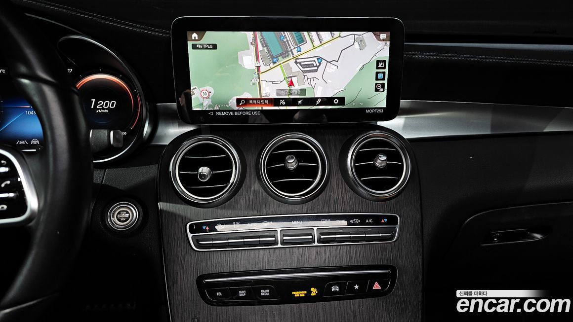 Mercedes-Benz GLC-Class 2022