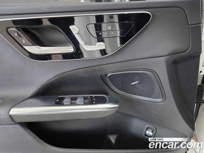 Mercedes-Benz C-Class 2023