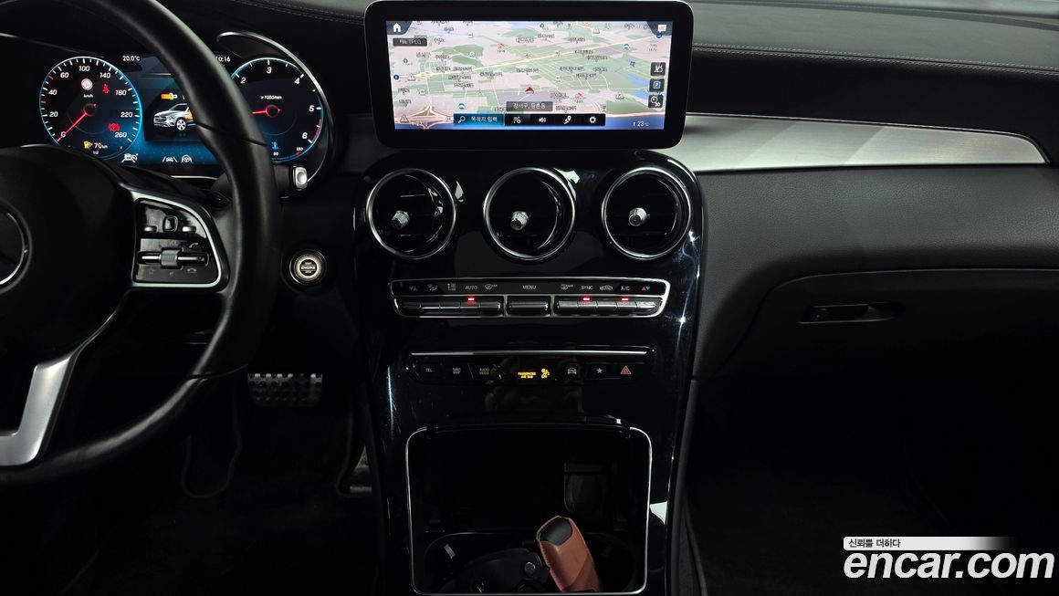 Mercedes-Benz GLC-Class 2022