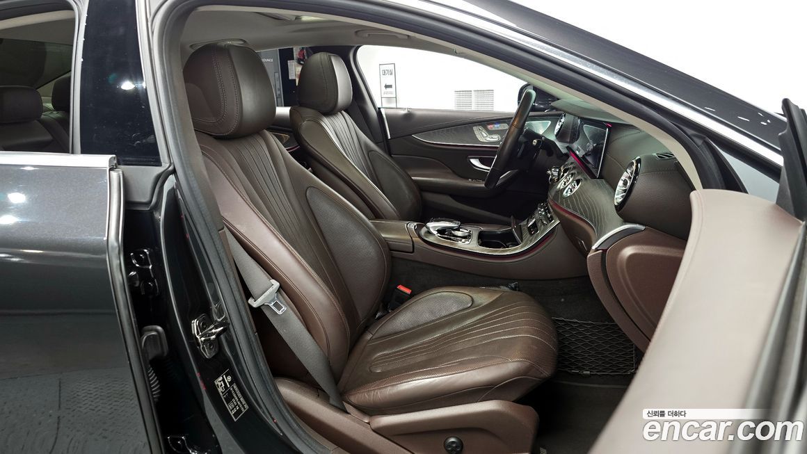 Mercedes-Benz CLS-Class 2020