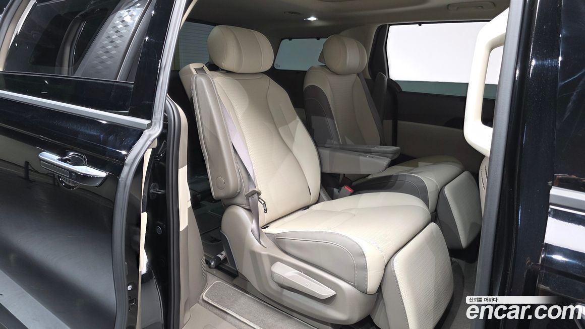 Kia Canival 2025