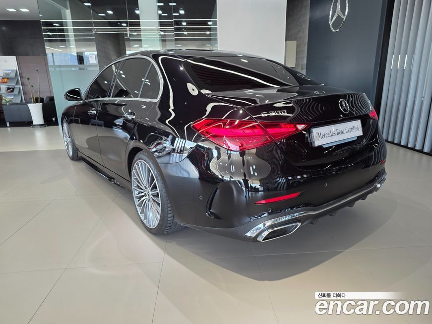 Mercedes-Benz C-Class 2024