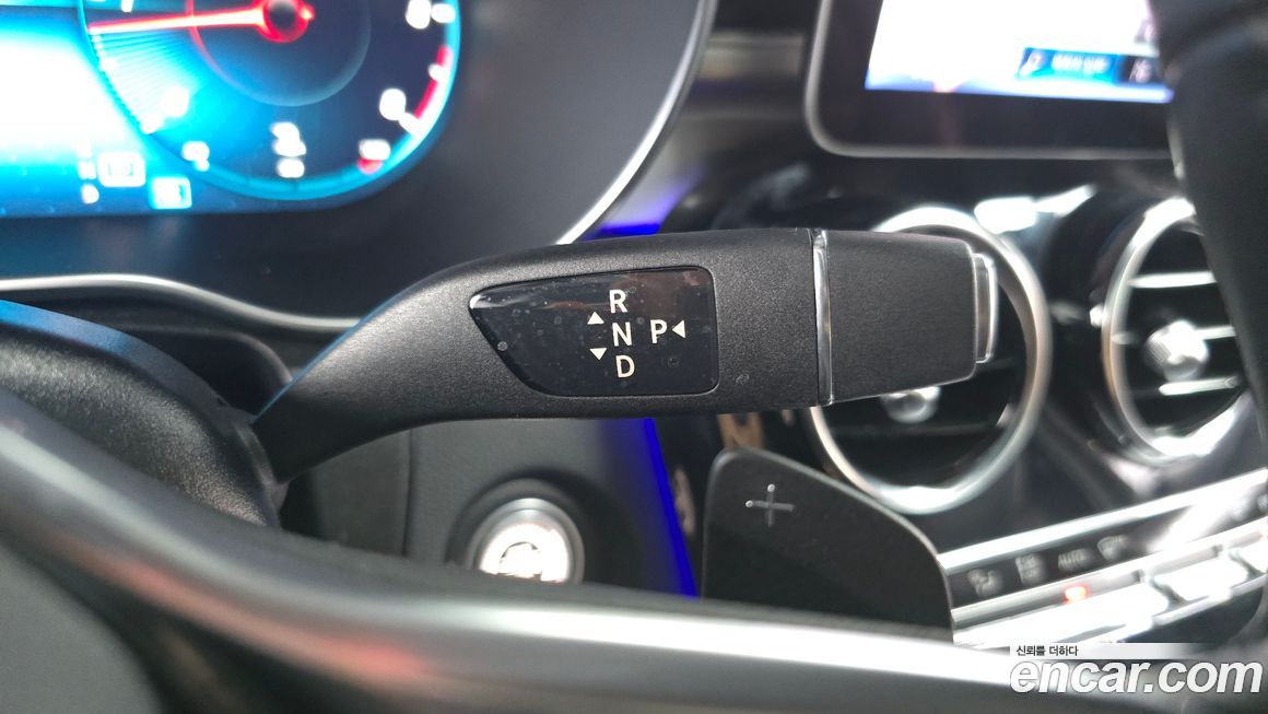 Mercedes-Benz GLC-Class 2022