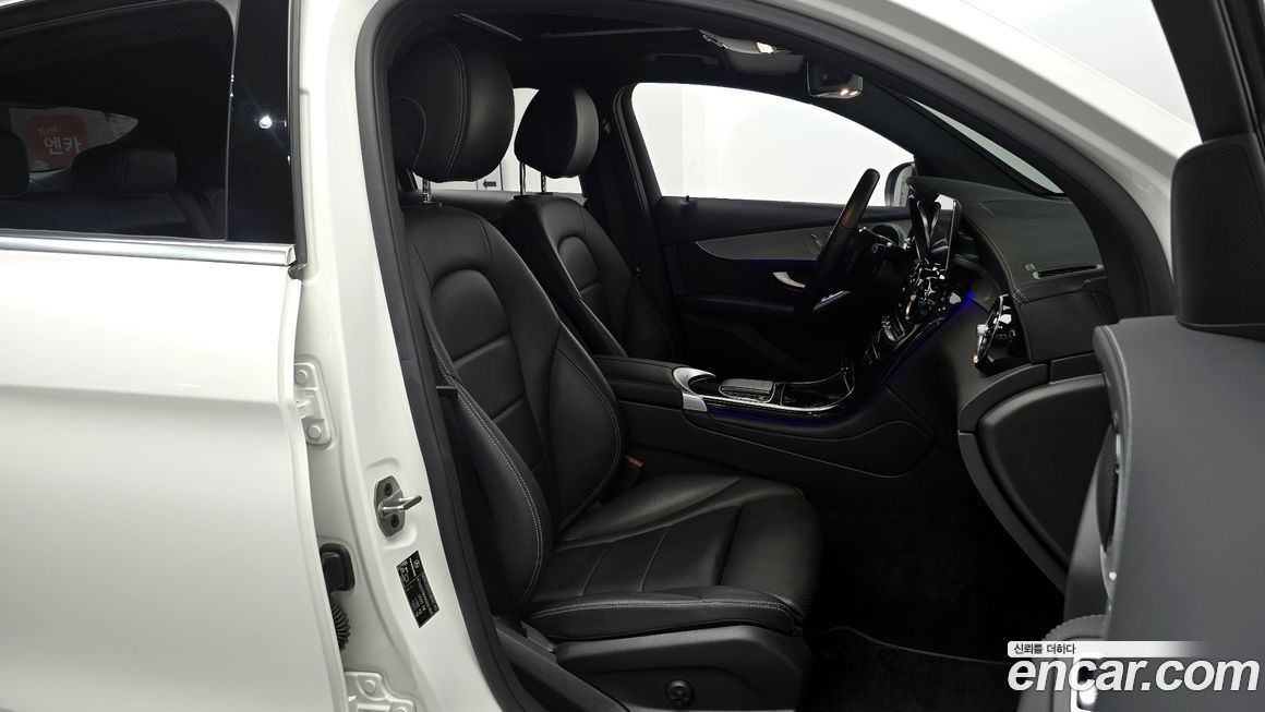 Mercedes-Benz GLC-Class 2022