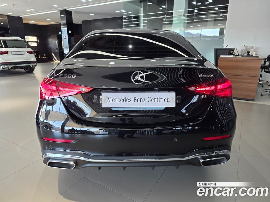Mercedes-Benz C-Class 2024