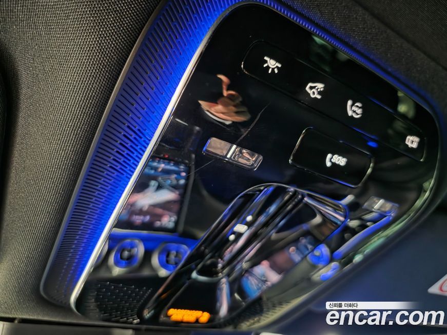 Mercedes-Benz C-Class 2024